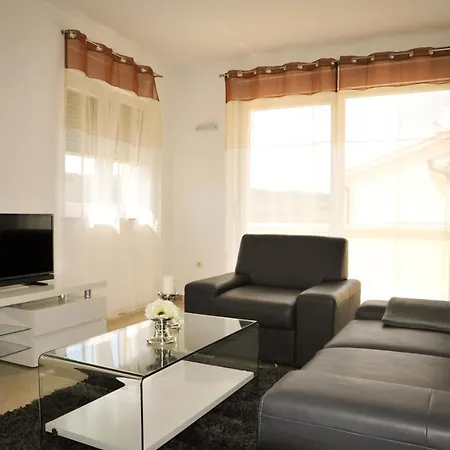 Franka Guest house