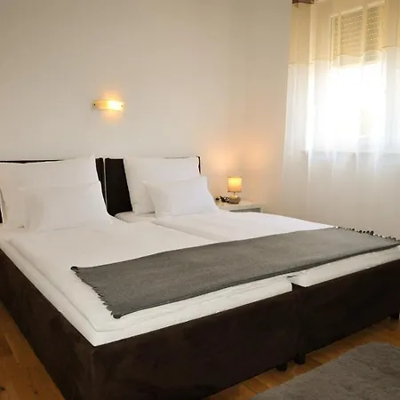 Franka Affittacamere 4*